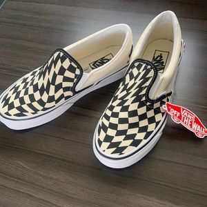 Brand New Twisted Checkered Vans